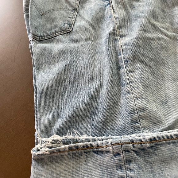 Levi’s 501 Jeans - Picture 5 of 5
